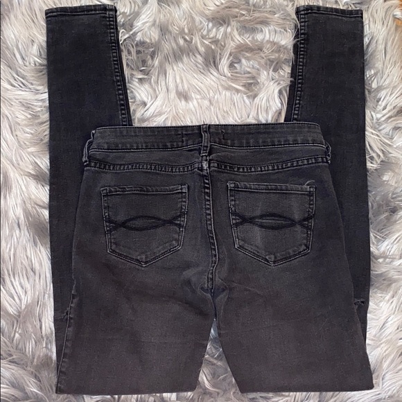 SALE ‼️ABERCROMBIE & FITCH JEANS - Picture 3 of 5